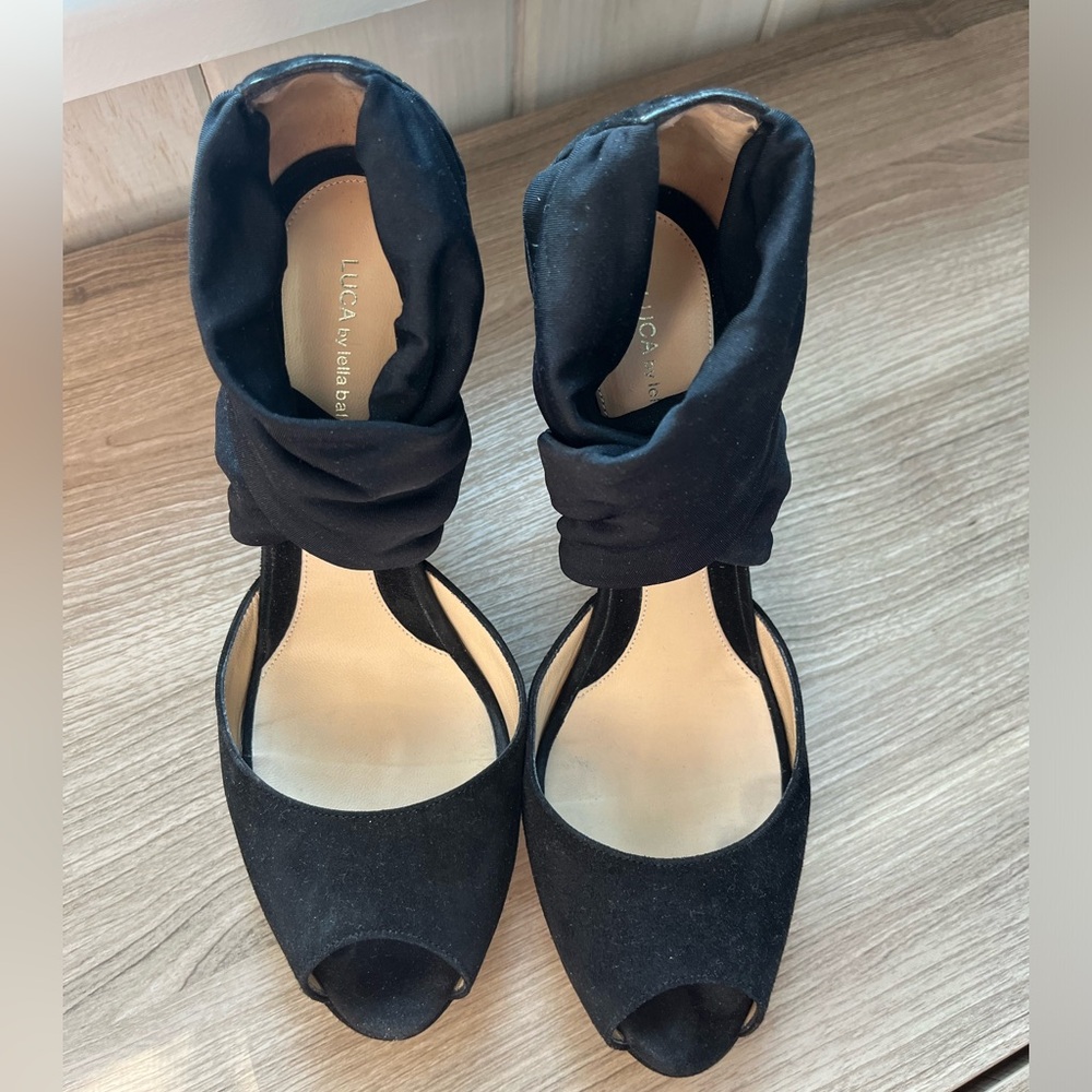 Italian Shoemaker Lella Baldi Heels with wrap around ankle.
